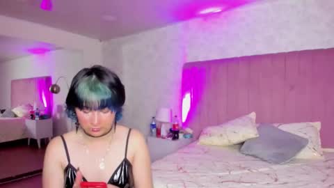 robin D online show from 09.28.25