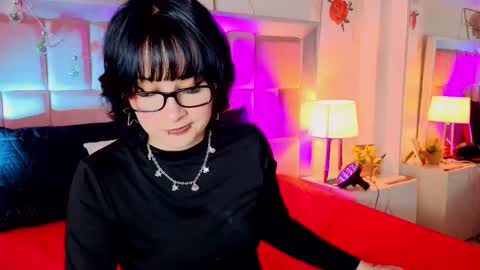 Snapshot of robinbennett chatting on 05.06.26 robin D online show from 05.06.26