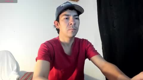 Snapshot of robindominique chatting on 06.22.26 Robin online show from 06.22.26
