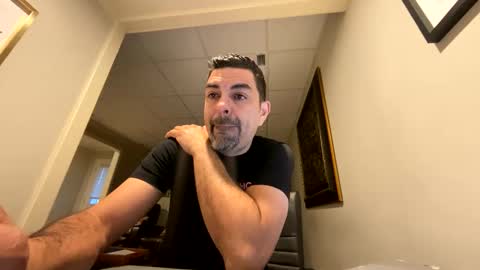 Snapshot of roblatino12 chatting on 02.04.25 roblatino12 online show from 02.04.25