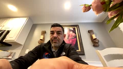 Snapshot of roblatino12 chatting on 02.23.25 roblatino12 online show from 02.23.25