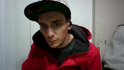 Snapshot of robwit8 chatting on 12.28.24 Rob witha 8 online show from 12.28.24