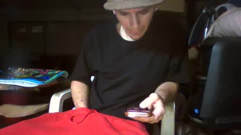 Snapshot of robwit8 chatting on 02.03.25 Rob witha 8 online show from 02.03.25