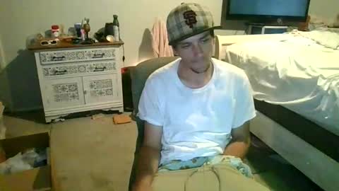 Snapshot of robwit8 chatting on 10.23.25 Rob witha 8 online show from 10.23.25