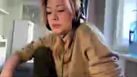 Snapshot of rochellehouis chatting on 02.10.26 Anny online show from 02.10.26