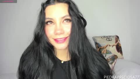 Samantha Estephania  online show from 01.26.25