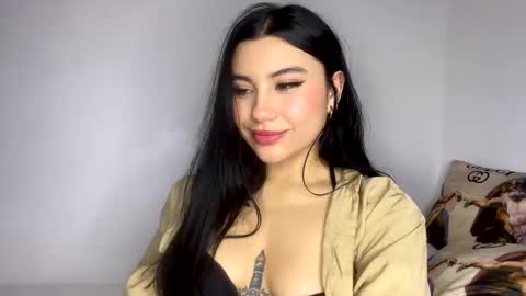 Samantha Estephania  online show from 02.01.25