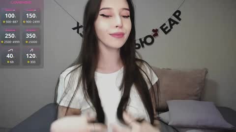 Snapshot of rocketsgirl chatting on 12.27.24 rocketsgirl online show from 12.27.24