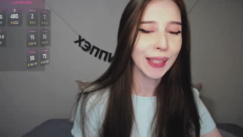 Snapshot of rocketsgirl chatting on 12.28.24 rocketsgirl online show from 12.28.24