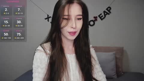 Snapshot of rocketsgirl chatting on 01.07.25 rocketsgirl online show from 01.07.25