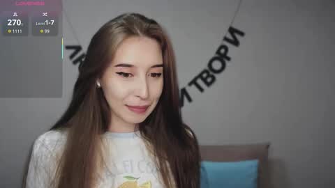 Snapshot of rocketsgirl chatting on 10.01.25 rocketsgirl online show from 10.01.25