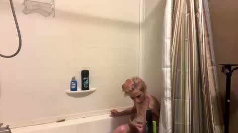 Snapshot of rockstarloverz chatting on 01.27.25 RockstarLoverz online show from 01.27.25