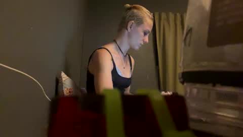 Snapshot of rockstarloverz chatting on 02.02.25 RockstarLoverz online show from 02.02.25