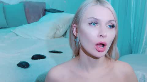 Lina and Den online show from 01.15.26