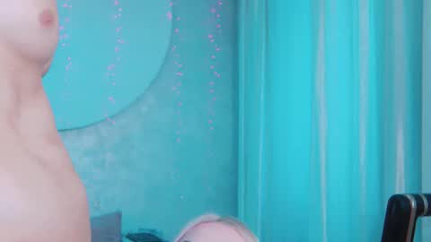 Snapshot of rockstarsgames chatting on 02.01.26 Lina and Den online show from 02.01.26