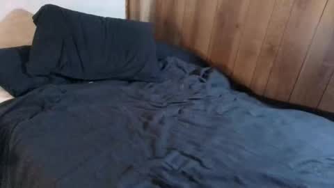 Snapshot of rogerb2218 chatting on 11.30.25 watchme online show from 11.30.25