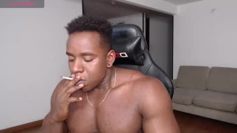 Snapshot of rogger_physique chatting on 02.07.25 Rogger online show from 02.07.25