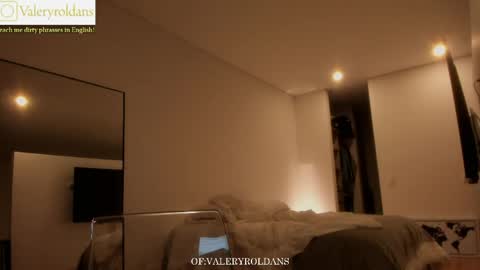 Valery Roldans online show from 04.22.26