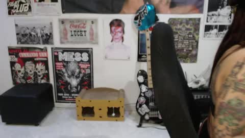 Snapshot of rollyderolandia666 chatting on 05.18.26 Rolly online show from 05.18.26