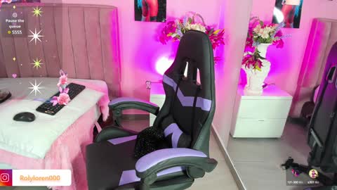 Snapshot of rolyloren chatting on 12.03.24 Marcela online show from 12.03.24