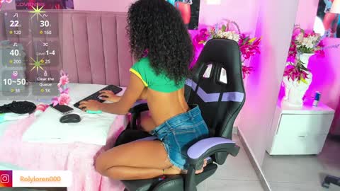 Snapshot of rolyloren chatting on 12.03.24 Marcela online show from 12.03.24