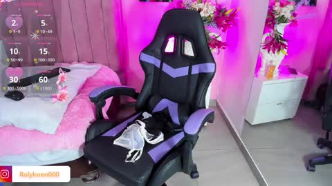 Snapshot of rolyloren chatting on 12.05.24 Marcela online show from 12.05.24