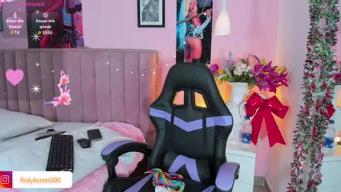 Snapshot of rolyloren chatting on 12.07.24 Marcela online show from 12.07.24