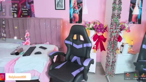 Snapshot of rolyloren chatting on 12.08.24 Marcela online show from 12.08.24