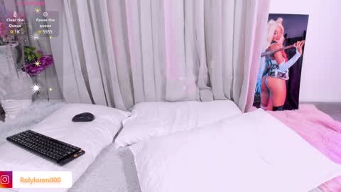 Snapshot of rolyloren chatting on 01.30.25 Marcela online show from 01.30.25