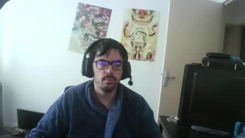 Snapshot of romainb72 chatting on 11.25.25 romainb72 online show from 11.25.25