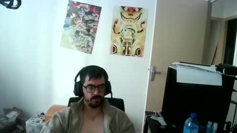 Snapshot of romainb72 chatting on 05.15.26 romainb72 online show from 05.15.26