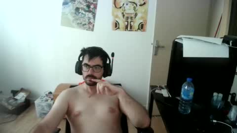 Snapshot of romainb72 chatting on 06.16.26 romainb72 online show from 06.16.26