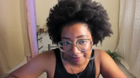 Snapshot of romantic_stargirl chatting on 06.23.26 Is A Belle online show from 06.23.26