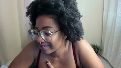 Snapshot of romantic_stargirl chatting on 07.02.26 Is A Belle online show from 07.02.26