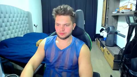 romantic_twunk online show from 10.21.25