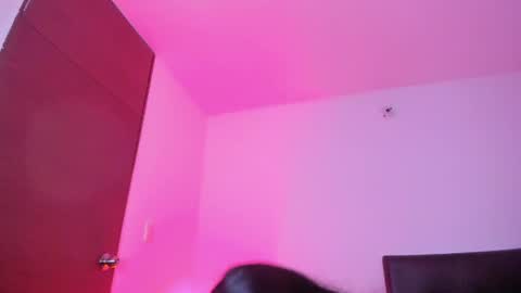 Snapshot of romantik_doll chatting on 07.03.26 zaray online show from 07.03.26
