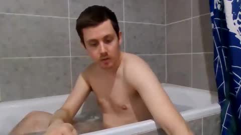 Snapshot of romaxaura_26 chatting on 01.10.26 Romain online show from 01.10.26