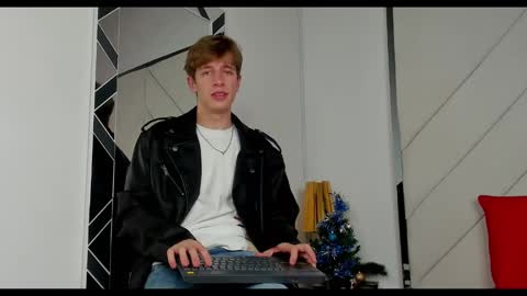 Romeo Ricci online show from 01.01.25