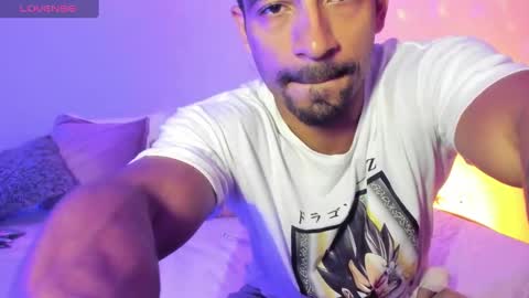 Snapshot of romeocolin_ chatting on 12.30.24 R O M E O online show from 12.30.24