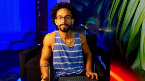 Snapshot of romeocolin_ chatting on 02.01.26 R O M E O online show from 02.01.26