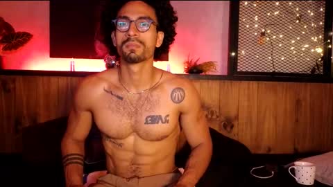 Snapshot of romeocolin_ chatting on 02.08.26 R O M E O online show from 02.08.26