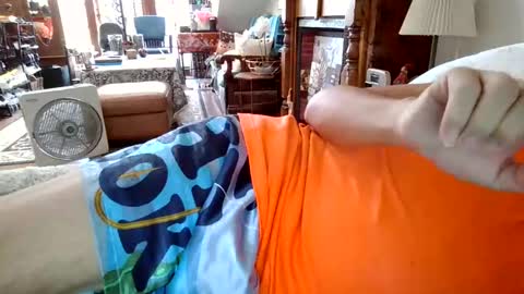 Snapshot of romeomustcum2016 chatting on 02.19.25 Trinked online show from 02.19.25