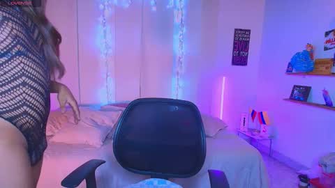 Romi Rouse online show from 09.16.25