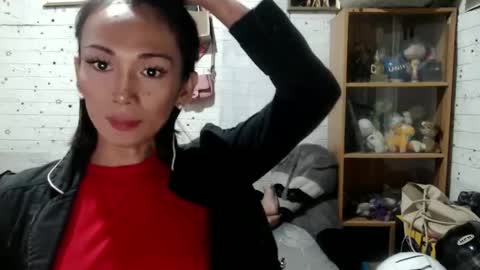 Snapshot of rona4all chatting on 02.07.25 ronababe online show from 02.07.25