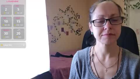 Snapshot of ronda_roni chatting on 01.13.26 ronda_roni online show from 01.13.26