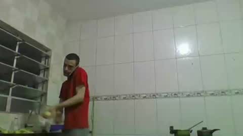 Snapshot of ronnispoto chatting on 12.17.24 ronny online show from 12.17.24