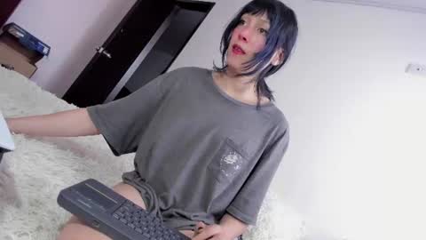 Snapshot of room312_ chatting on 07.15.26 Twelve 3 Inst Twelve 312002 Twitter Room312 2002 online show from 07.15.26