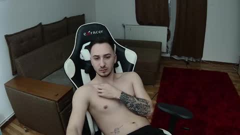 Snapshot of room4all chatting on 01.13.25 ionut online show from 01.13.25