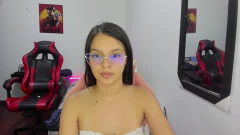  MIA AND PAUL online show from 12.18.25