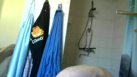 Snapshot of rororober chatting on 07.25.26 rororober online show from 07.25.26